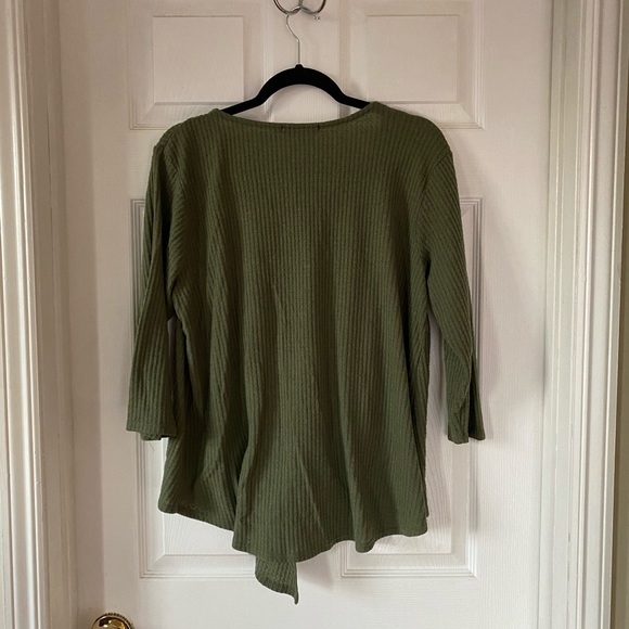 OLIVE + OAK, KIM & CAMI Sweater Bundle - Picture 3 of 11